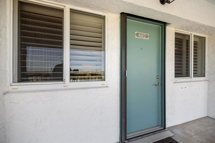 Image No.34-2 Bed Property for sale