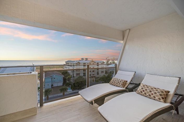 Image No.39-2 Bed Property for sale