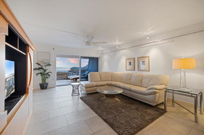 Image No.4-2 Bed Property for sale