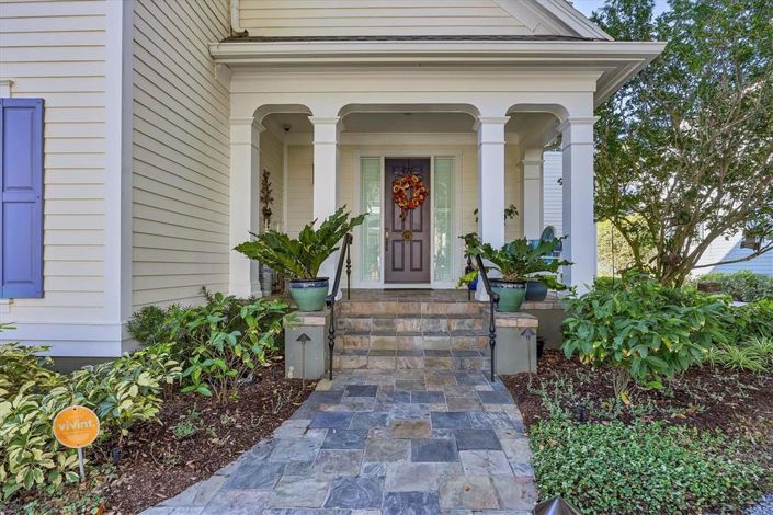 Image No.10-3 Bed Property for sale