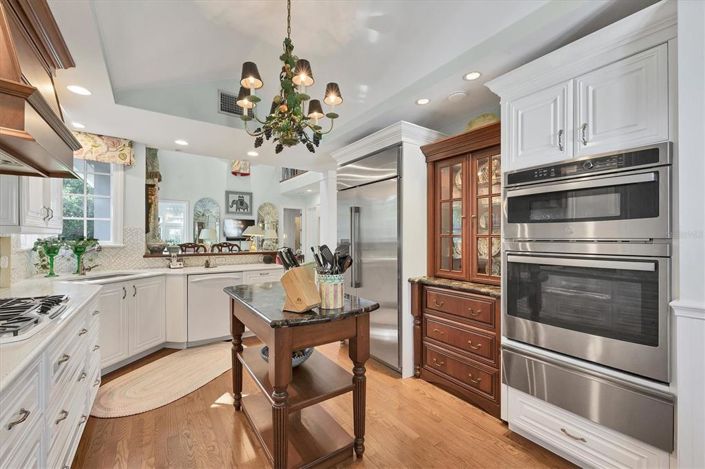 Image No.15-3 Bed Property for sale