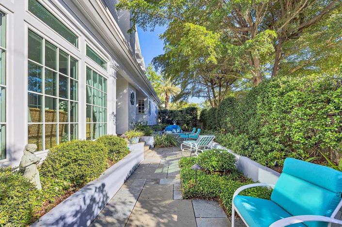 Image No.23-3 Bed Property for sale