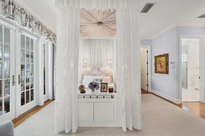 Image No.24-3 Bed Property for sale