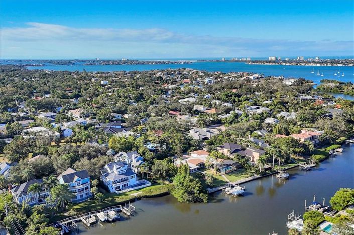 Image No.42-3 Bed Property for sale