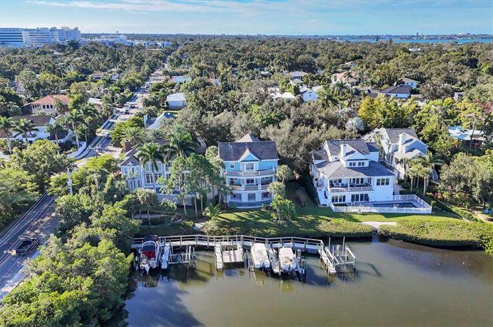 Image No.8-3 Bed Property for sale