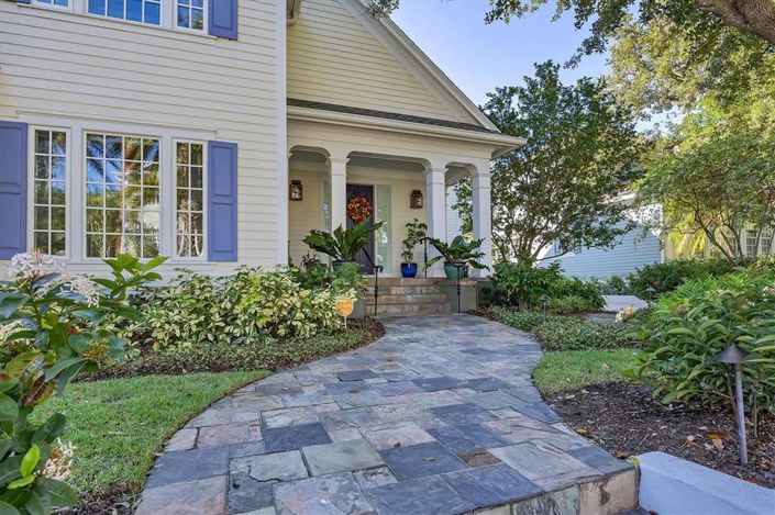 Image No.9-3 Bed Property for sale