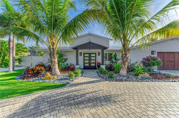 Image No.4-3 Bed Property for sale