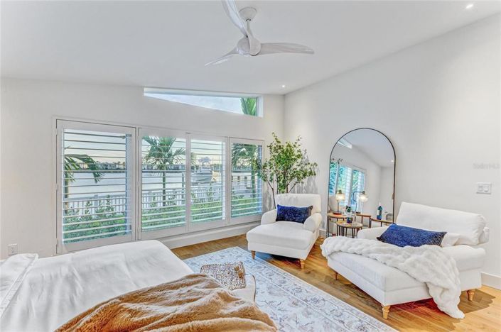 Image No.41-3 Bed Property for sale