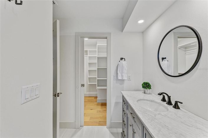 Image No.54-3 Bed Property for sale