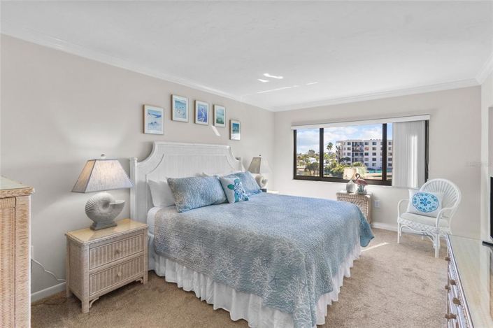 Image No.9-2 Bed Property for sale