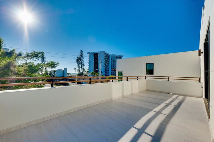 Image No.47-5 Bed Property for sale