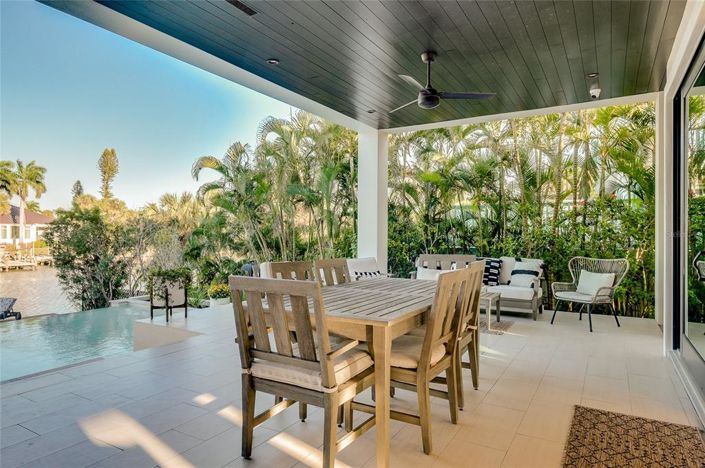 Image No.52-5 Bed Property for sale