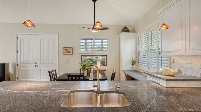 Image No.13-3 Bed Property for sale