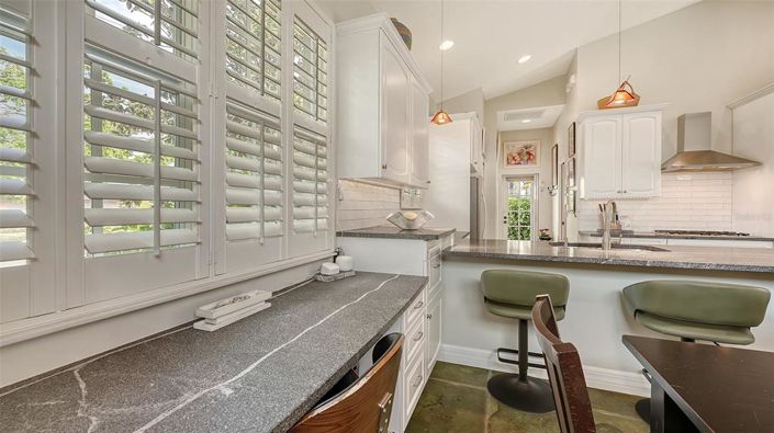 Image No.16-3 Bed Property for sale