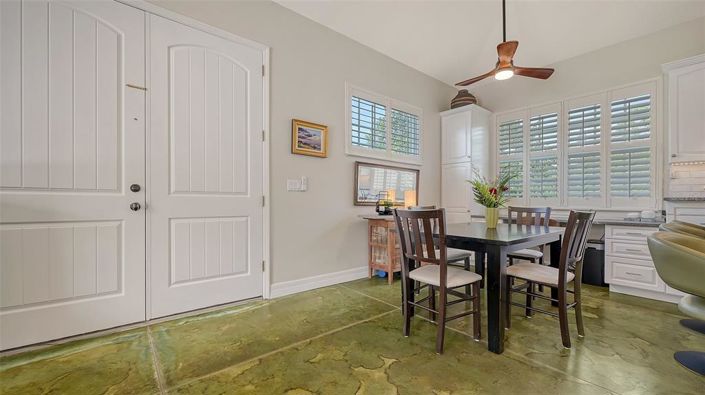 Image No.17-3 Bed Property for sale