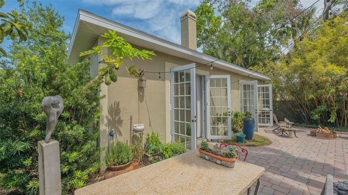 Image No.37-3 Bed Property for sale