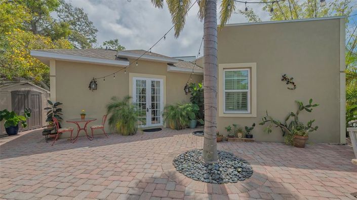 Image No.42-3 Bed Property for sale