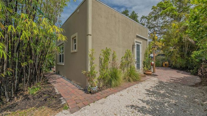 Image No.52-3 Bed Property for sale