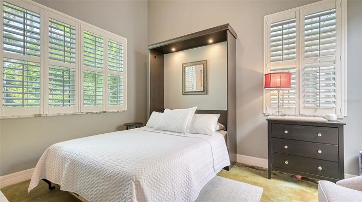 Image No.56-3 Bed Property for sale