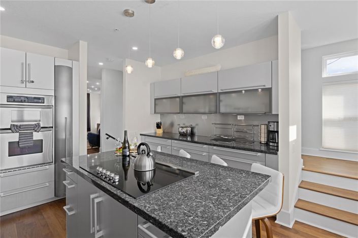 Image No.26-3 Bed Townhouse for sale