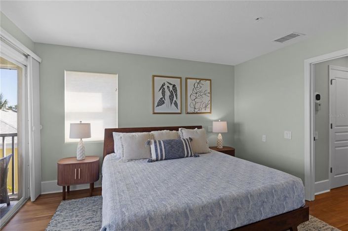 Image No.39-3 Bed Townhouse for sale