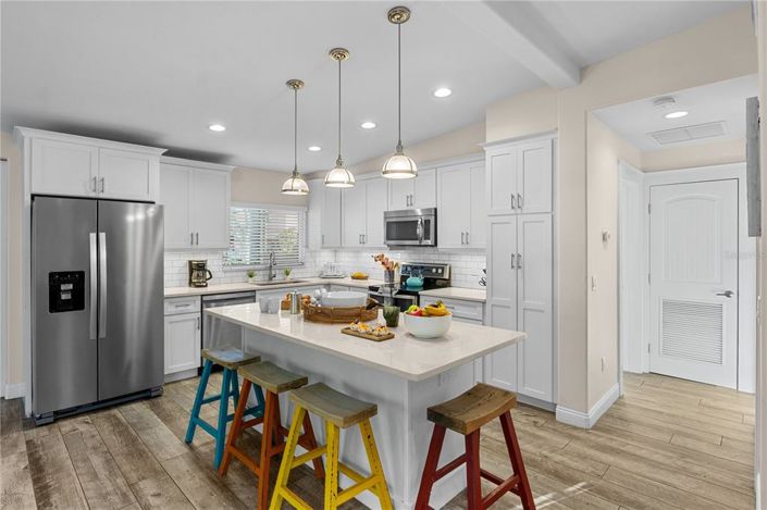 Image No.18-4 Bed Property for sale