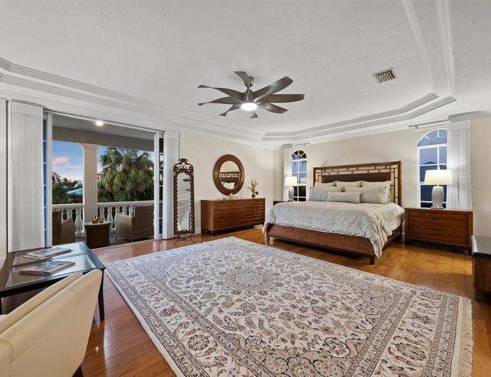 Image No.29-4 Bed Property for sale