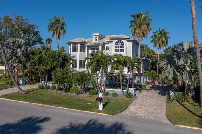 Image No.53-4 Bed Property for sale