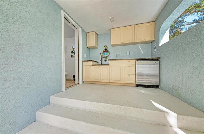 Image No.33-3 Bed Property for sale