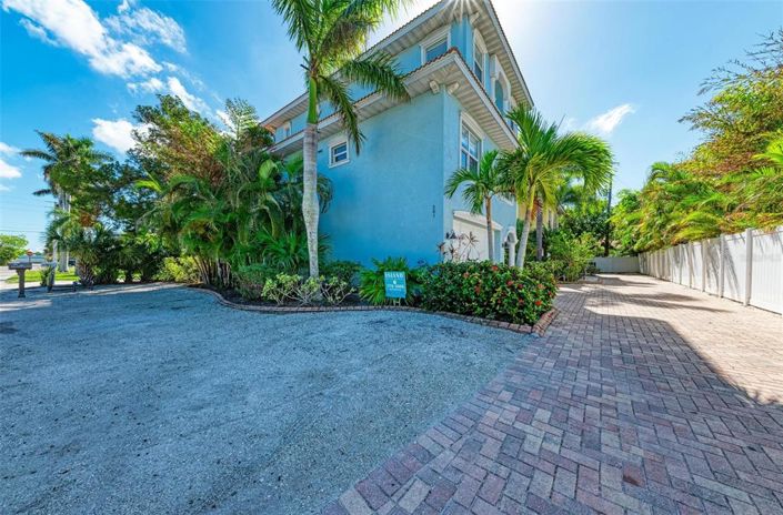 Image No.41-3 Bed Property for sale