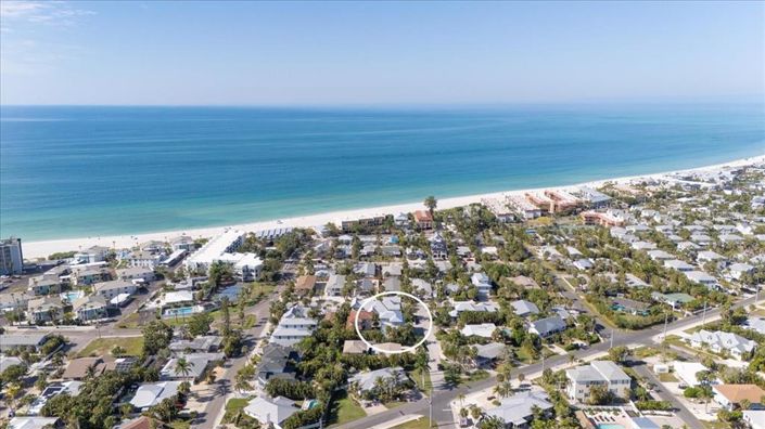 Image No.45-3 Bed Property for sale