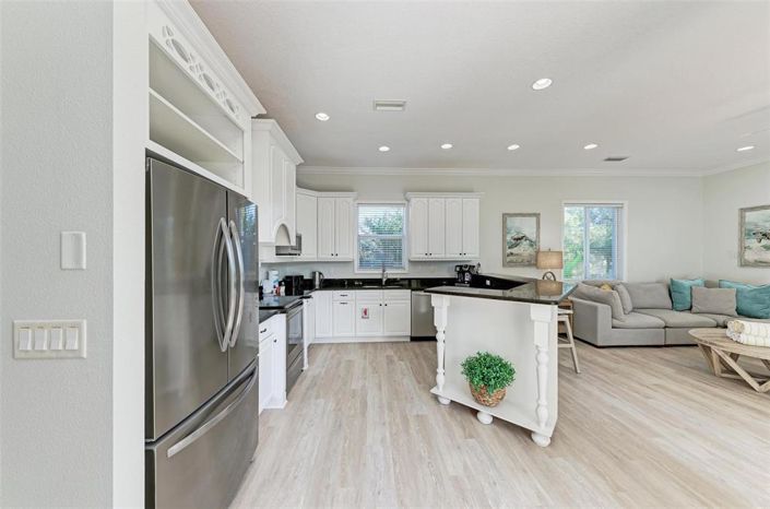 Image No.5-3 Bed Property for sale