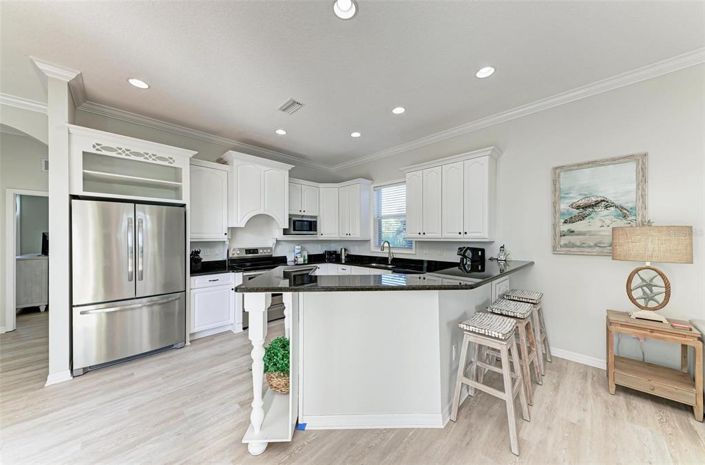 Image No.6-3 Bed Property for sale