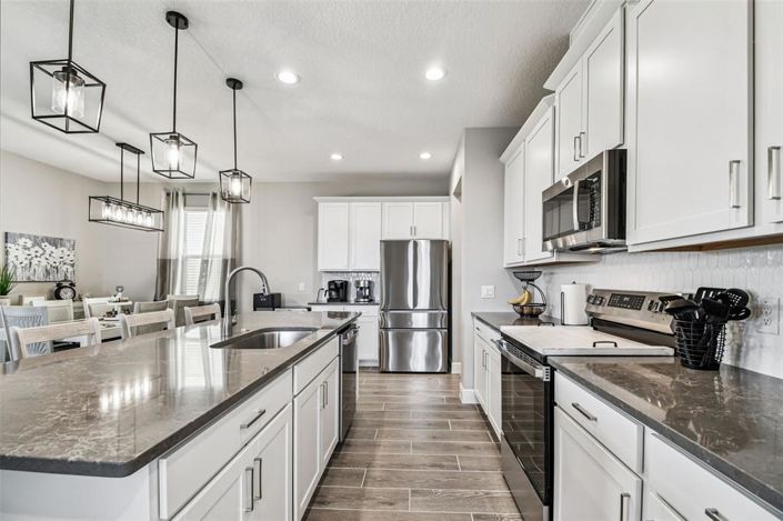 Image No.10-5 Bed Property for sale