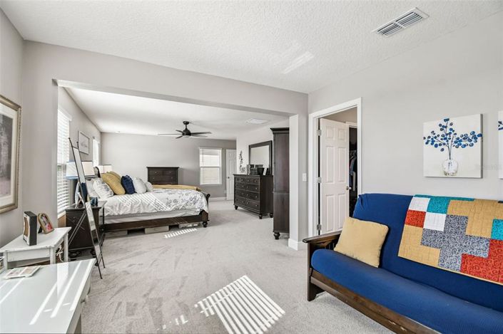 Image No.22-5 Bed Property for sale