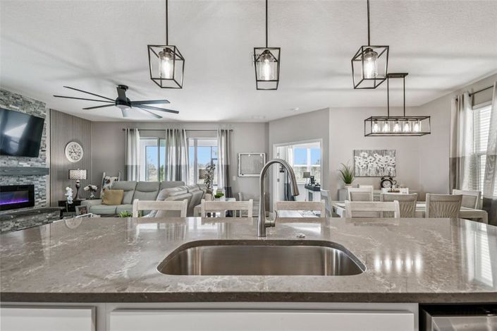 Image No.9-5 Bed Property for sale