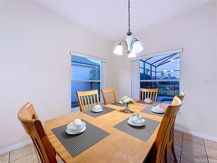 Image No.25-5 Bed Property for sale