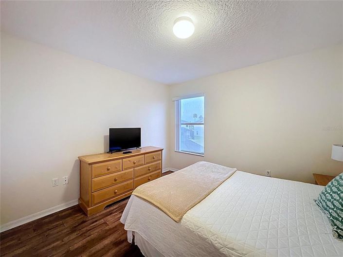 Image No.58-5 Bed Property for sale