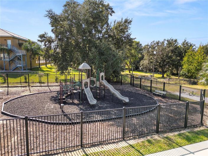 Image No.32-3 Bed Townhouse for sale