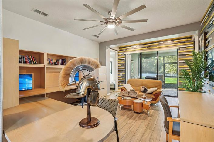 Image No.18-5 Bed Property for sale