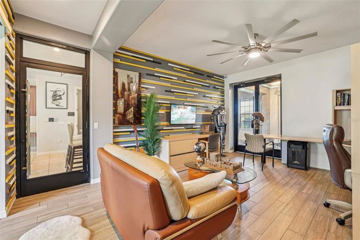 Image No.19-5 Bed Property for sale