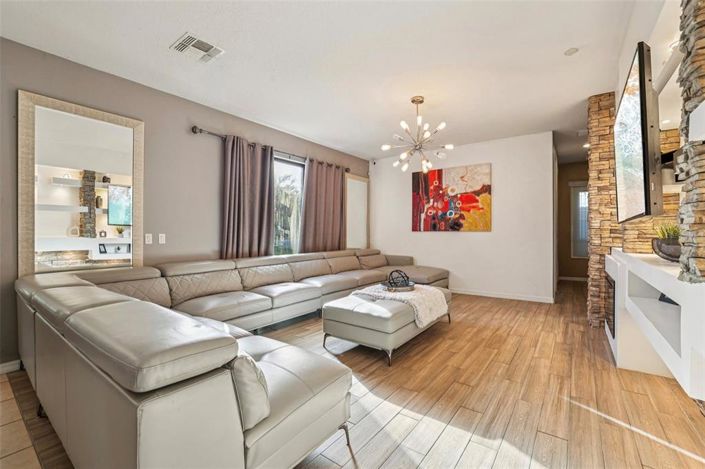 Image No.32-5 Bed Property for sale