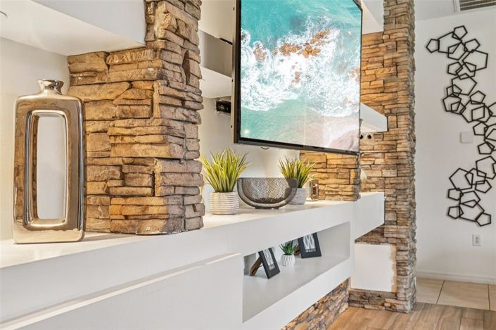 Image No.39-5 Bed Property for sale