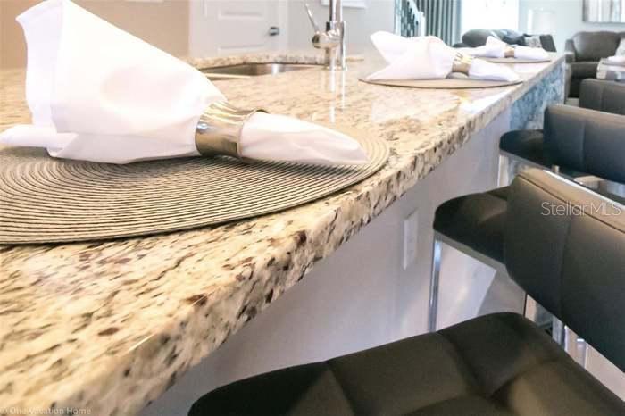 Image No.17-4 Bed Townhouse for sale