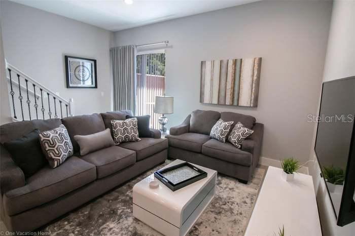 Image No.4-4 Bed Townhouse for sale