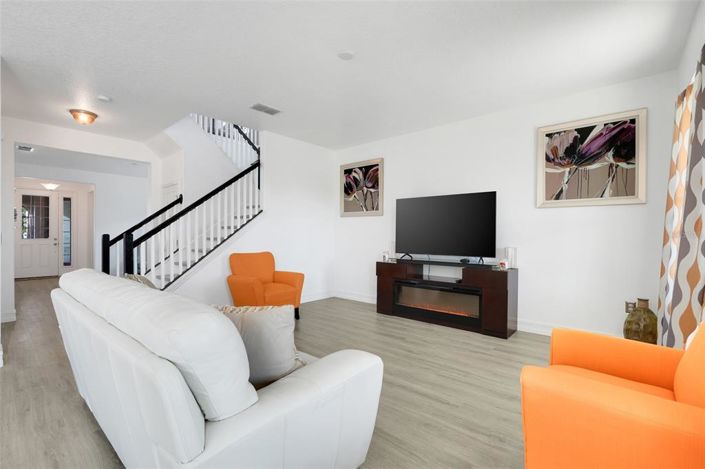 Image No.10-4 Bed Property for sale