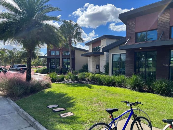 Image No.4-4 Bed Property for sale