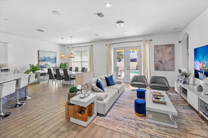 Image No.14-4 Bed Property for sale