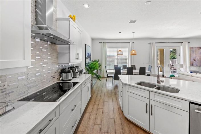 Image No.18-4 Bed Property for sale