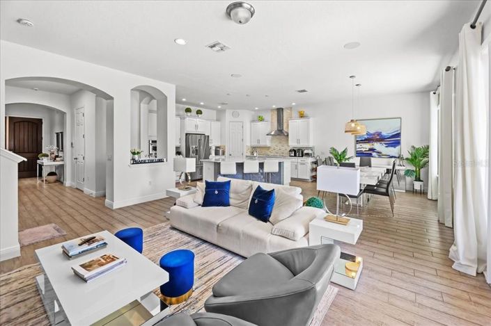 Image No.24-4 Bed Property for sale